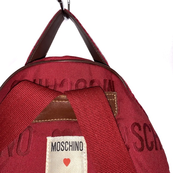 90’s Red Moschino Print Backpack - Picture 4 of 10